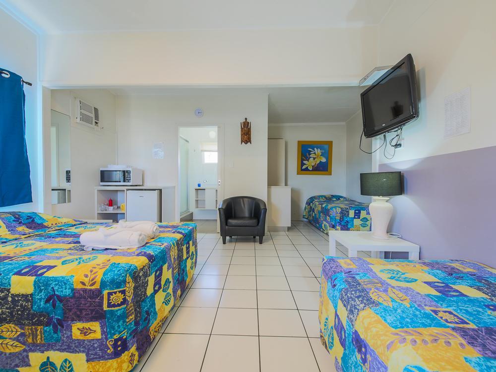 Marlin Motel Biggera Waters ภายนอก รูปภาพ